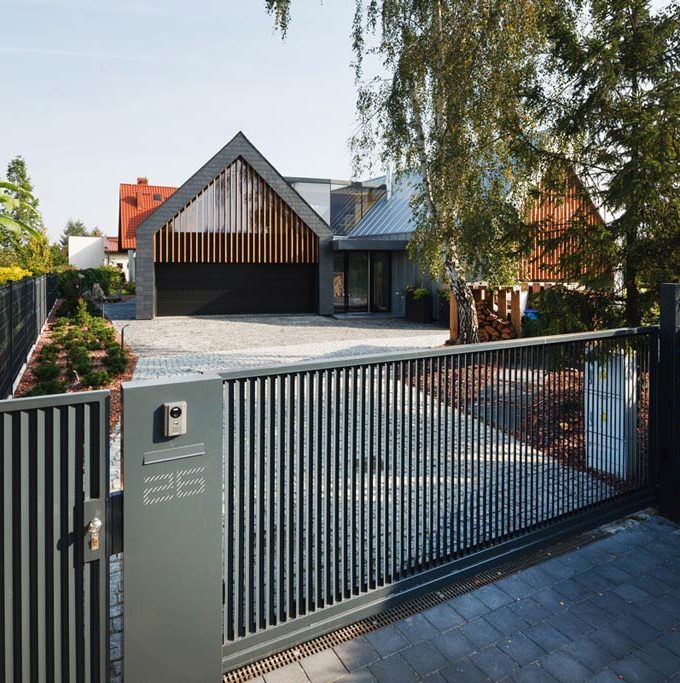 Two Barns House / RS+ Robert Skitek - Architecture Lab