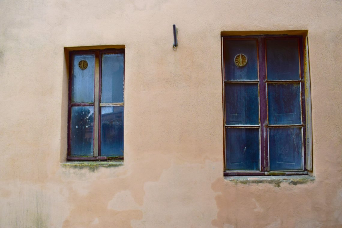 10 Warning Signs It’s Time To Replace Your Windows And Doors