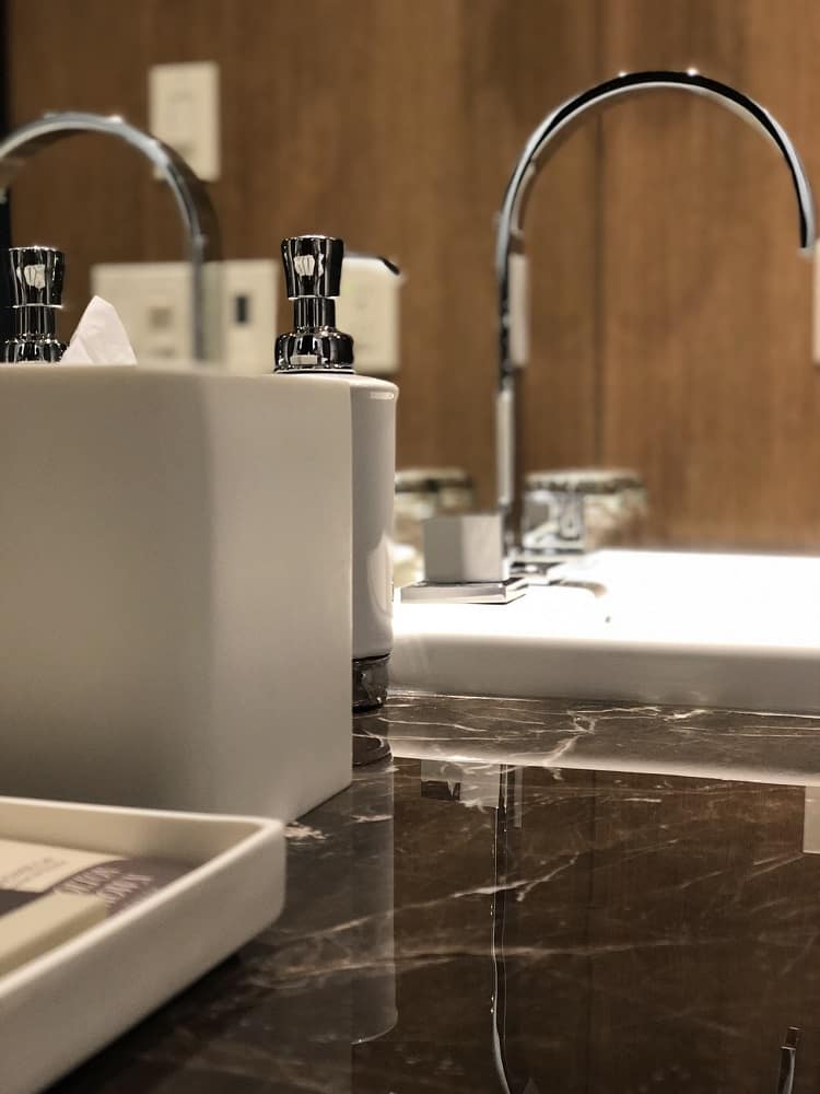 10 Best Kitchen Sink Faucets To Consider | Reviews + Guide