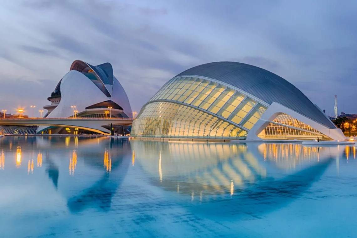 The city of arts and sciences, valencia, spain - © pixabay