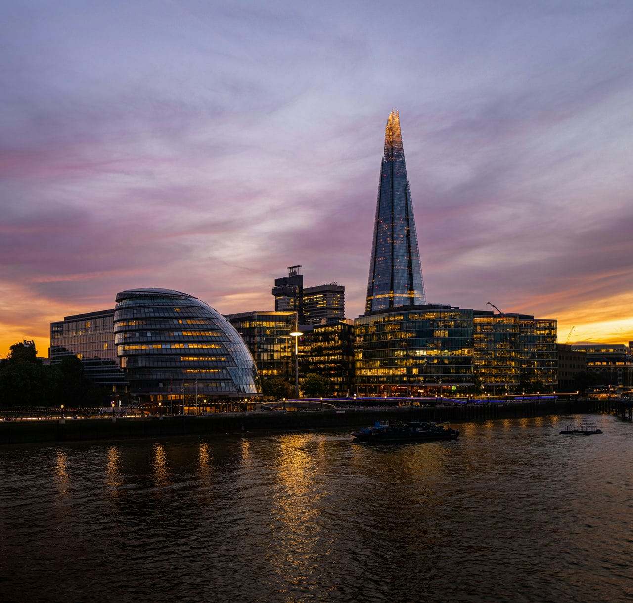 Architectural landmark: the shard river view © gilly