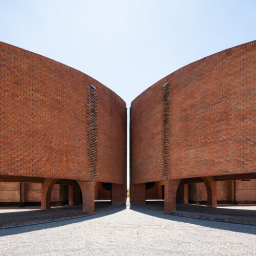 Taocang art center / roarc renew