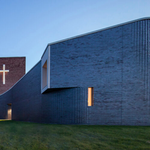 St. Mary chapel / ply+ architects