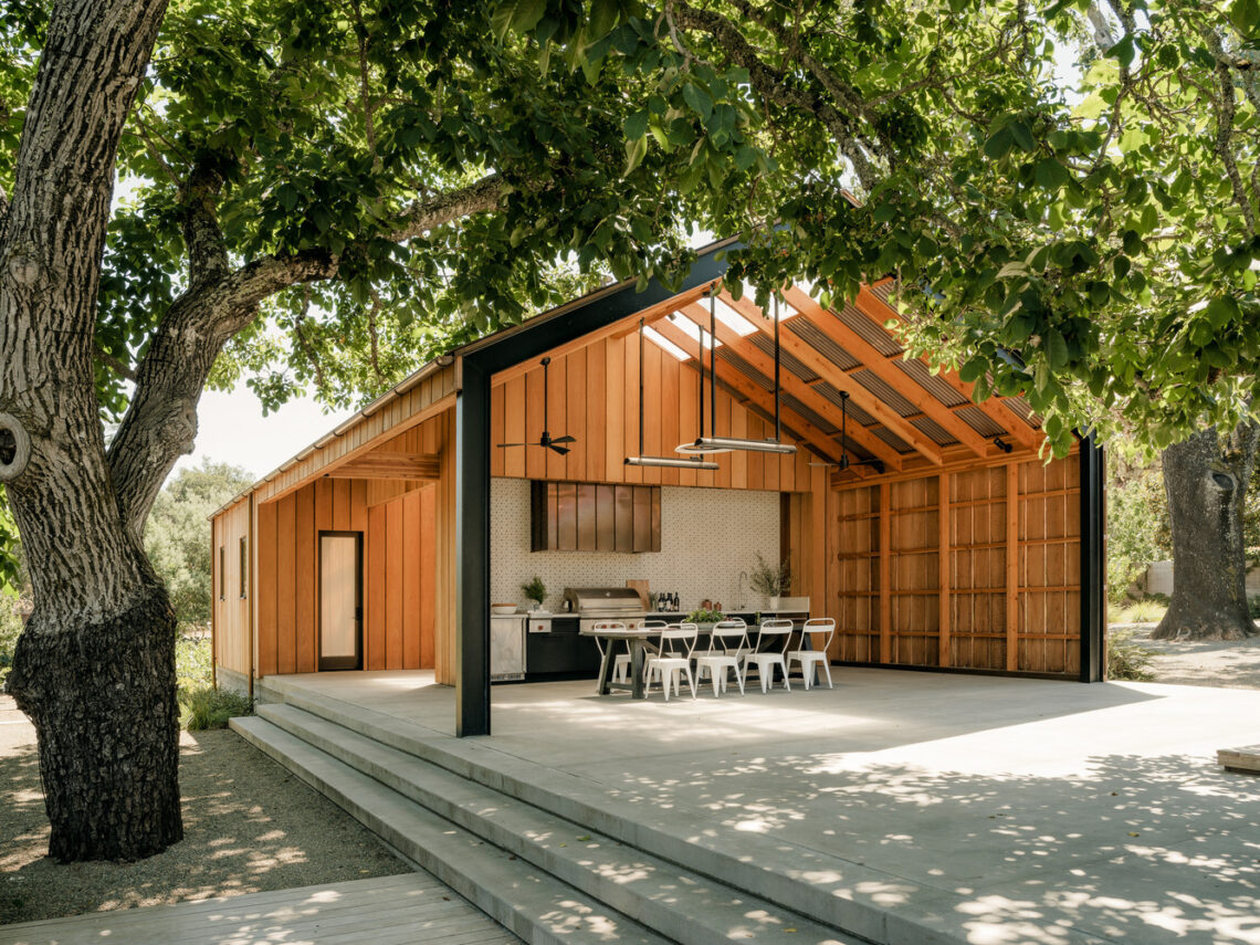 Barn retreat / malcolm davis architecture