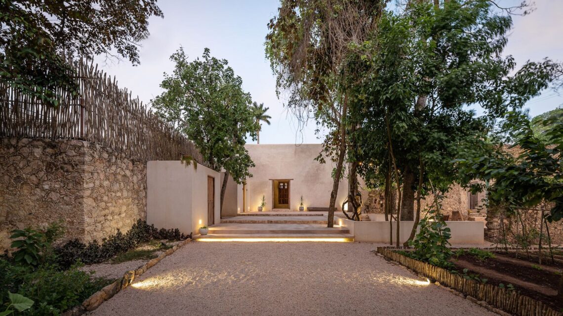 Casona los cedros hotel / laura lecué - collectif como