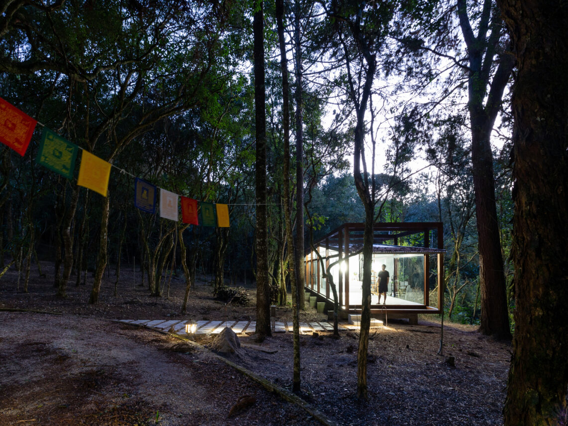 Guaju Pavilion / YVA Arquitetura