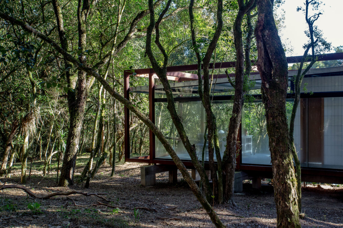 Guaju Pavilion / YVA Arquitetura