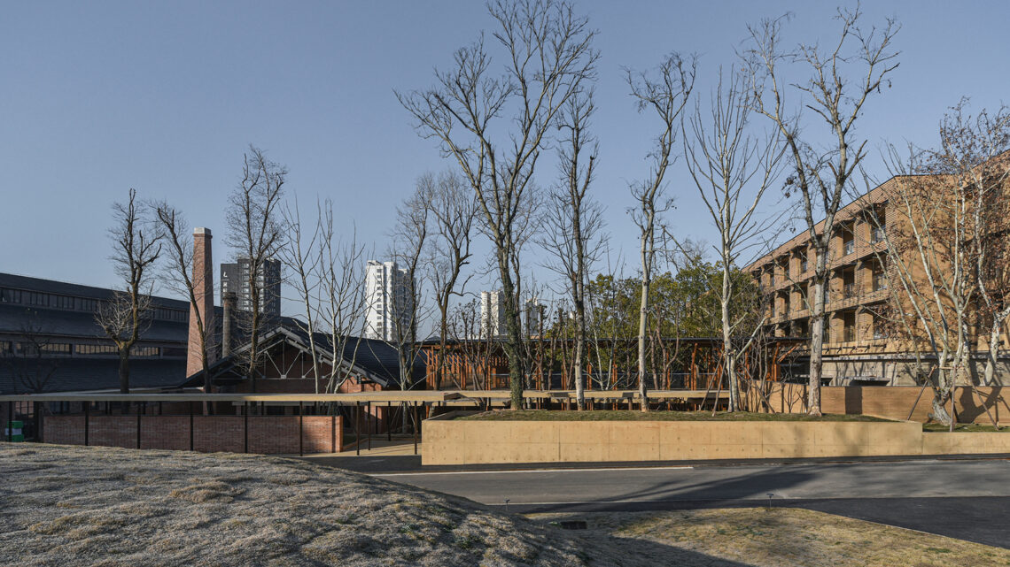 Jingyang camphor court / vector architects