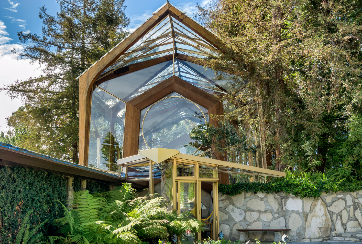 Wayfarers chapel by lloyd wright to be disassembled due to landslide risk