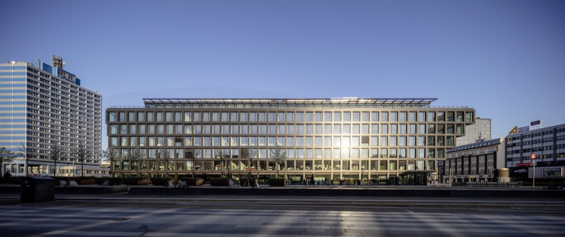 Mercator one office building / hadi teherani architects