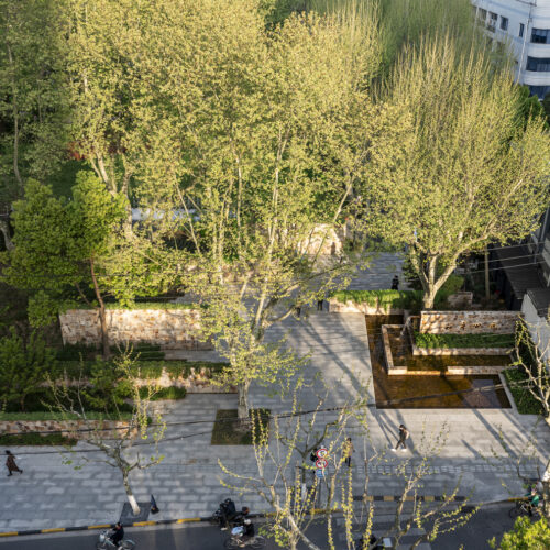 Renovation of peace parks gate 6 / atelier z+