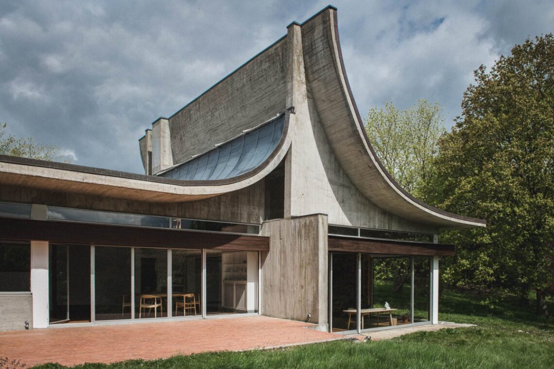 Maison Bordeaux Le Pecq / Claude Parent