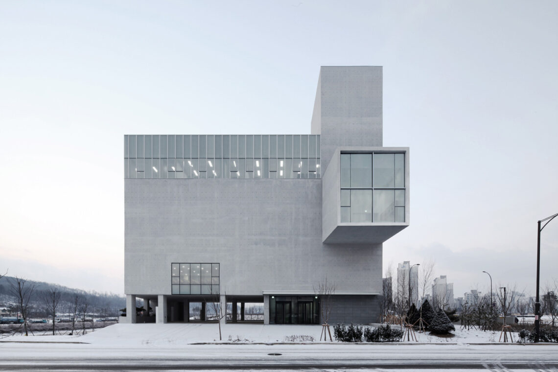 RW Concrete Church / NAMELESS Architecture