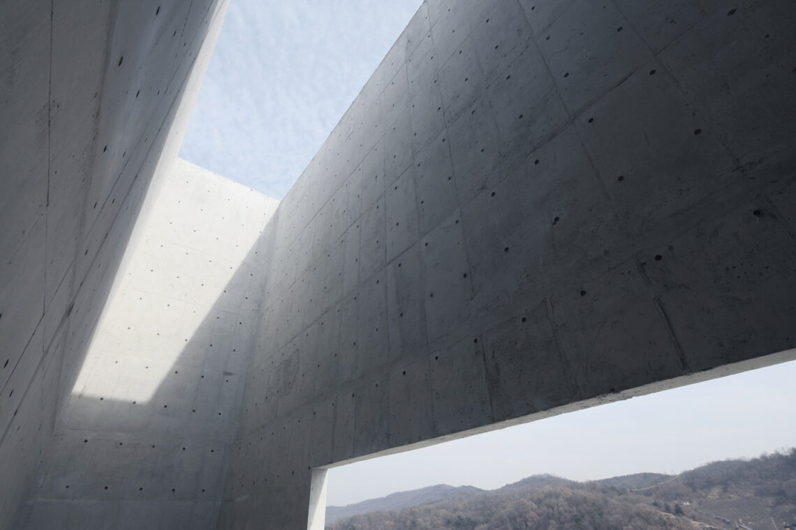 RW Concrete Church / NAMELESS Architecture