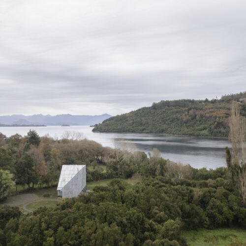 Humo house / iván bravo arquitectos