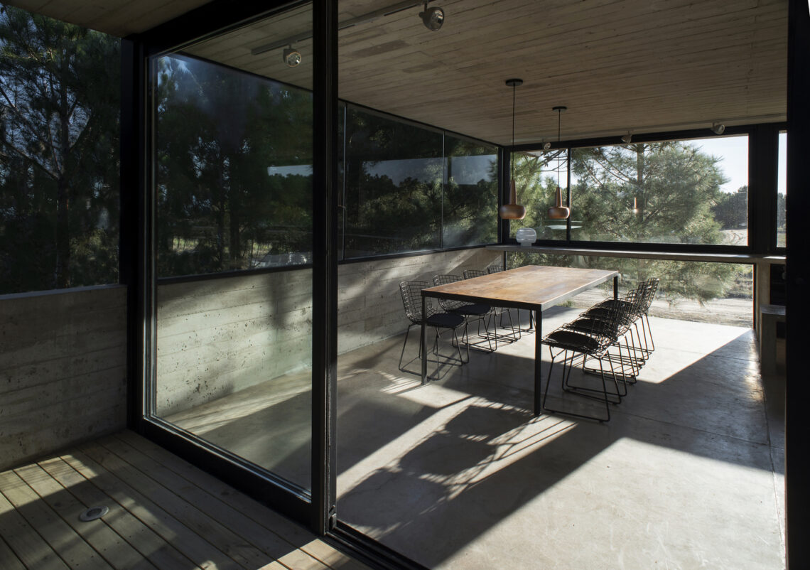 House in the trees / luciano kruk