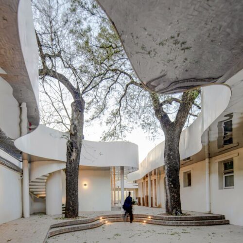 Courtyard 35 / way studio