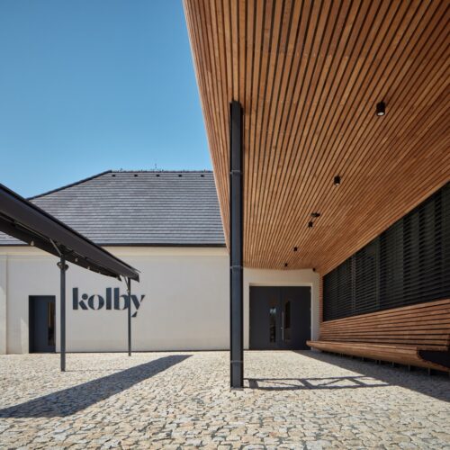 Kolby winery / ora