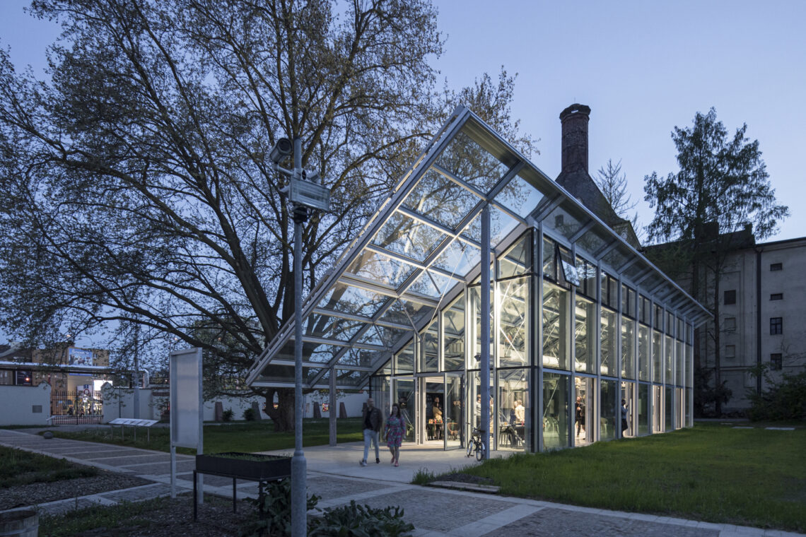 Mendel's greenhouse / chybik + kristof