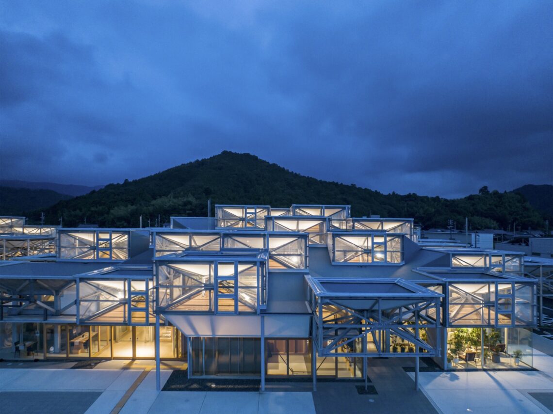 See sea park / osamu morishita architect & associates