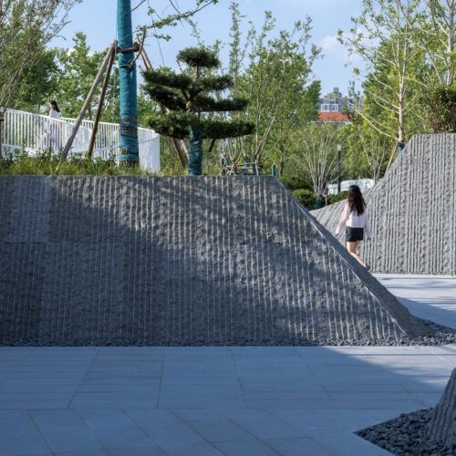 Shanghai's new horizon high land park & civic center / urban architecture