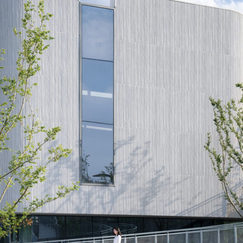 Shanghai's new horizon high land park & civic center / urban architecture