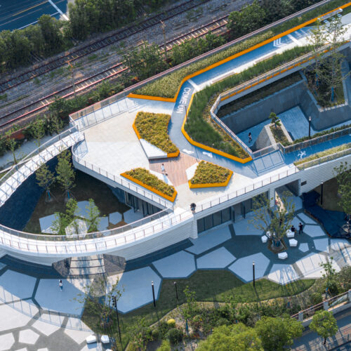 Shanghai's new horizon high land park & civic center / urban architecture