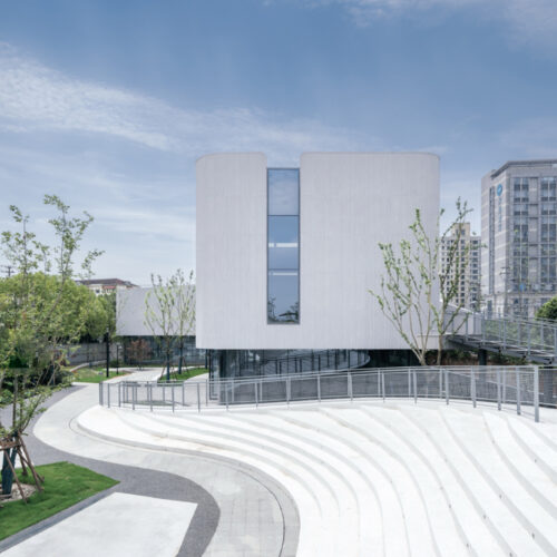 Shanghai's new horizon high land park & civic center / urban architecture