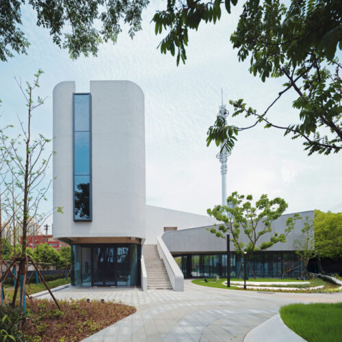 Shanghai's new horizon high land park & civic center / urban architecture