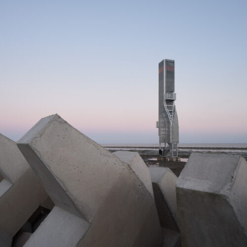 Twisting tower and spiral station / hcch studio