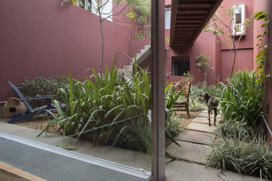 House in Jardim Paulistano / André Vainer Arquitetos