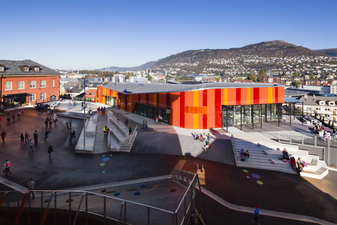 Ny krohnborg school / arkitektgruppen cubus as, rambøll norge