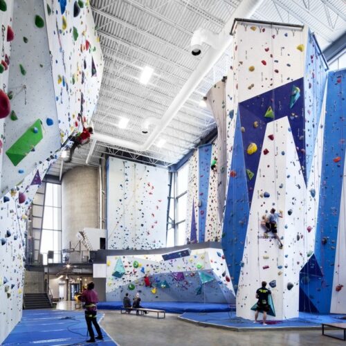 Allez up rock climbing gym / smith vigeant architectes