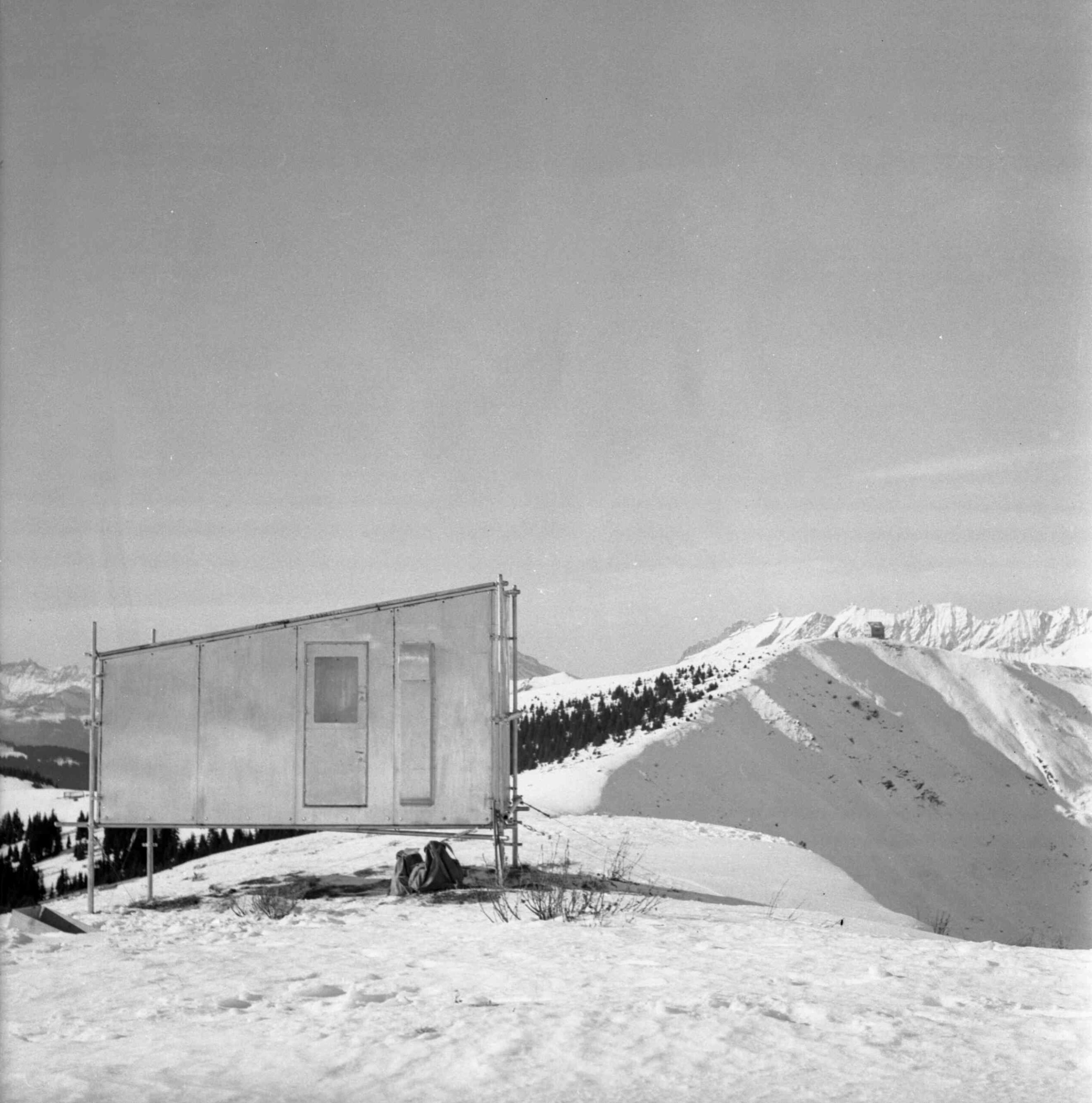 Charlotte perriand, architect, and andré tournon, engineer: the refuge on the shoulder of mont joly, winter 1938