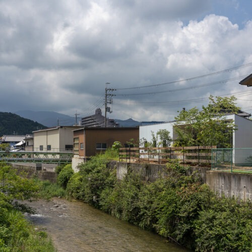 House in kawachinagano / arbol