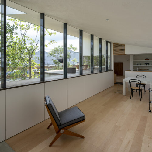 House in kawachinagano / arbol