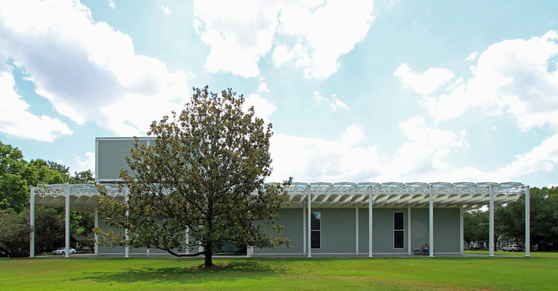 Exterior view of the menil collection - renzo piano architect and peter rice structural engineer - © bryan chang on flickr