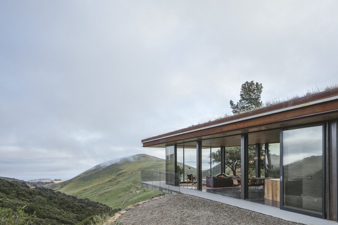 Off-Grid Guest House / Anacapa Architecture