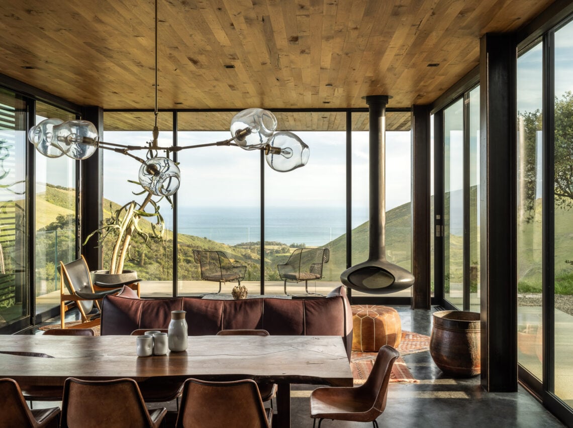 Off-Grid Guest House / Anacapa Architecture