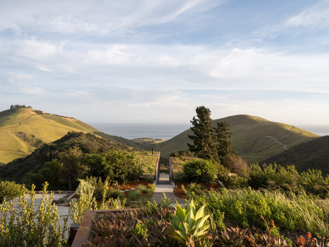 Off-Grid Guest House / Anacapa Architecture