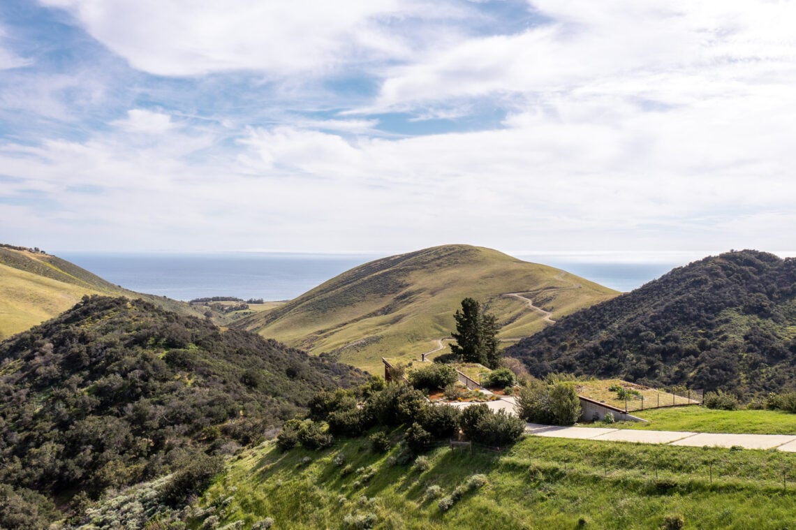 Off-Grid Guest House / Anacapa Architecture