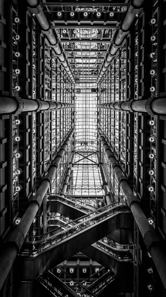 Lloyd's building - richard rogers architect and peter rice structural engineer - © lee pelling on flickr