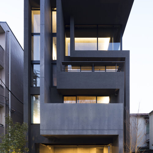 Okm / artechnic architects