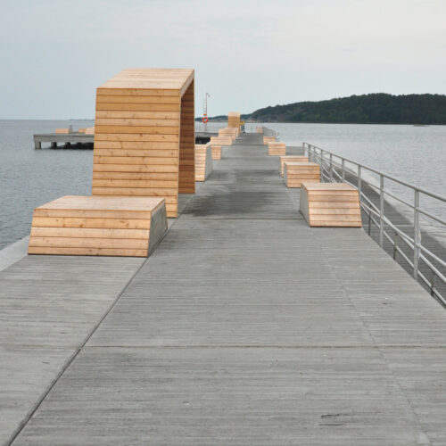 Bathing pier in askim bay / manofactory ab