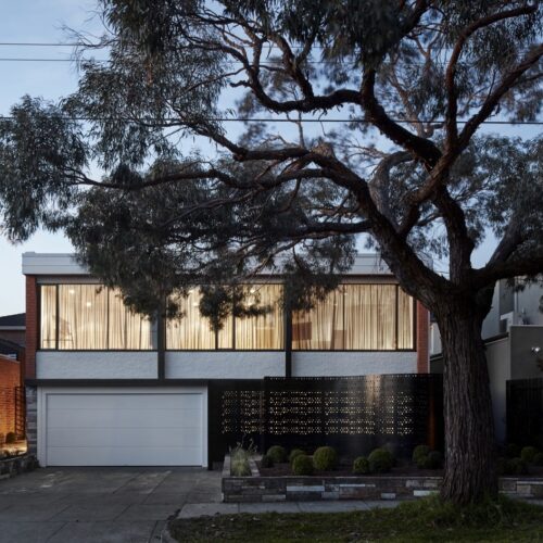 Writer's house / branch studio architects