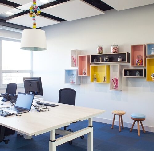 Young perfect office / studiomfd