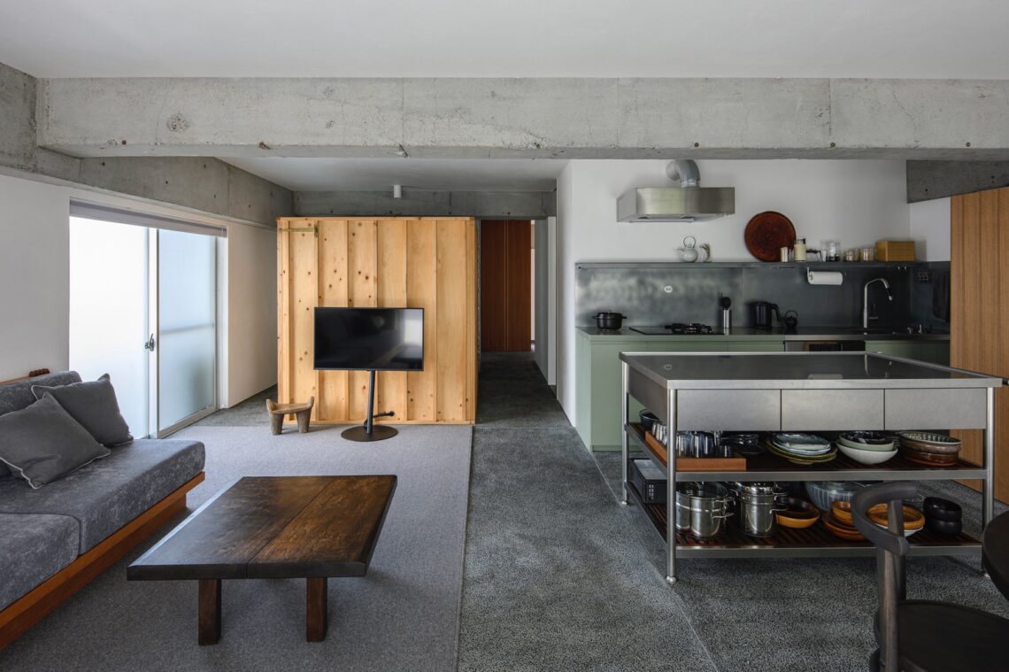 Apartment in oku / buttondesign