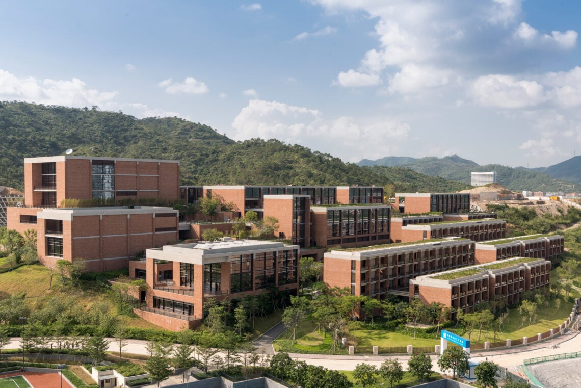 Foster + Partners uses extra-long bricks for Chinese university campus