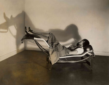 Charlotte perriand on the reclining chaise longue, 1928-1929 - le corbusier, p. Jeanneret, c. Perriand: circa 1928