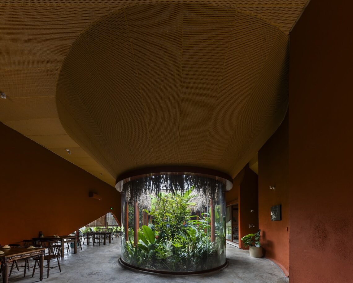 Nhà Tú Garden Restaurant / Long Nguyen Design